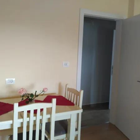 Nr.8 Apartment *